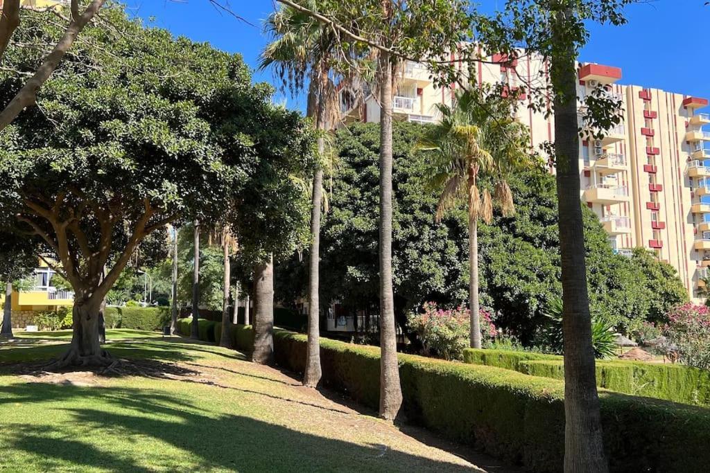 Estudio Aguila Con Vistas Al Mar Benalmádena Exterior foto
